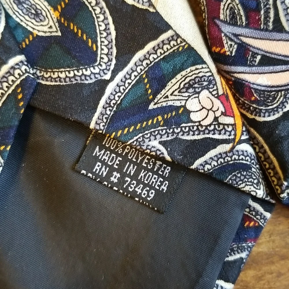 LOONEY TUNES TIE
